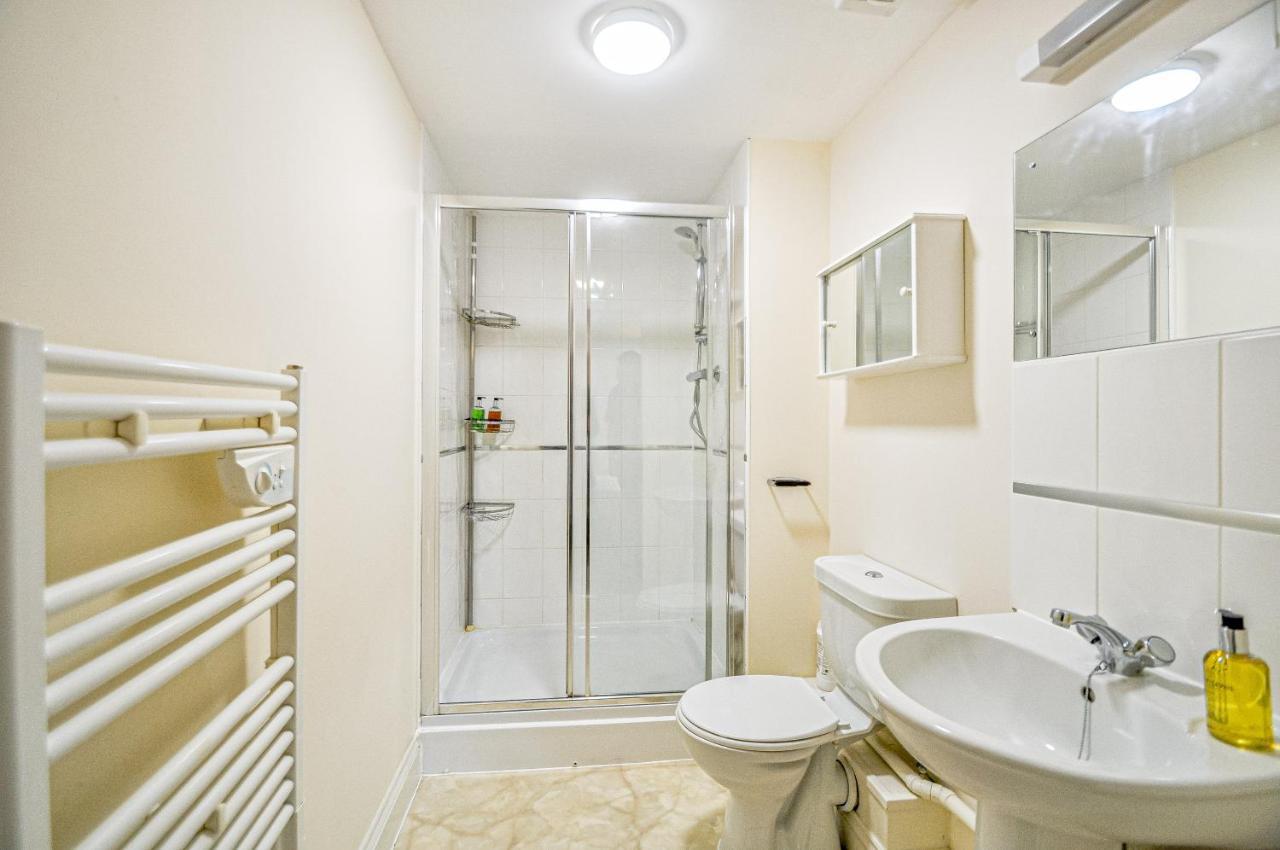 Kings Quarter - Four Bed Apartment - #0202 Maidenhead Esterno foto
